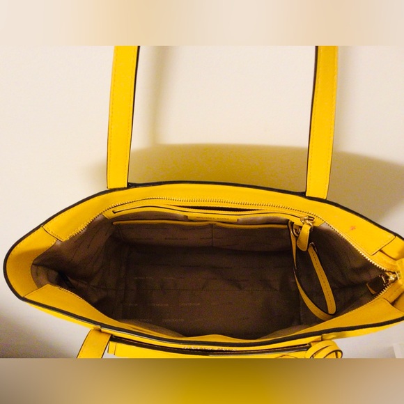 Michael Kors Sunny Yellow Shoulder Bag - Picture 6 of 7